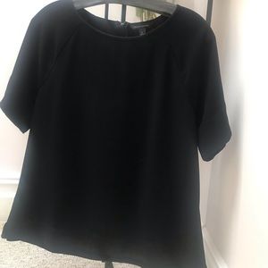 Banana Republic blouse in size SP